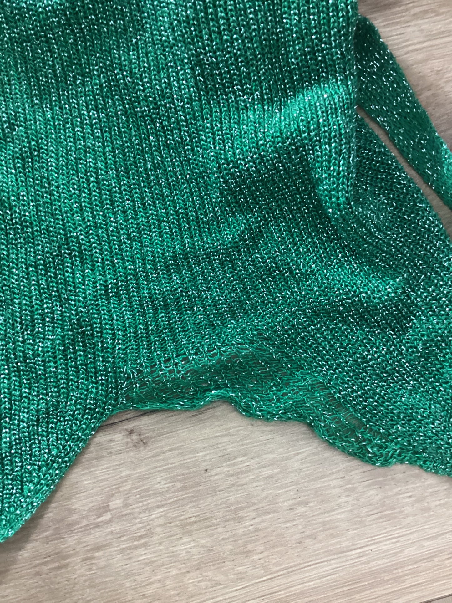 TOP VERT DÉFECTUEUX