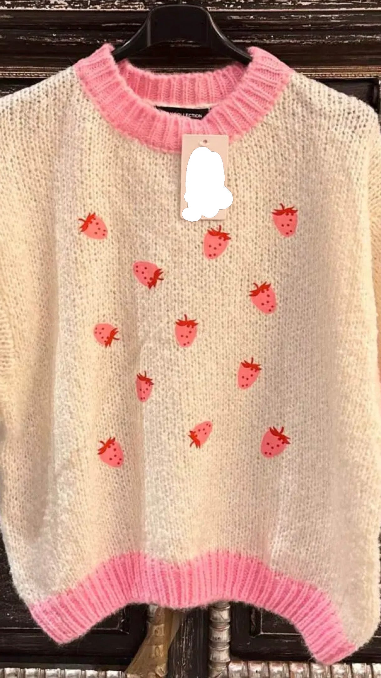 Pull Fraises rose ⚠️ PRÉCOMMANDE EXPÉDITION SEMAINE PRO ⚠️