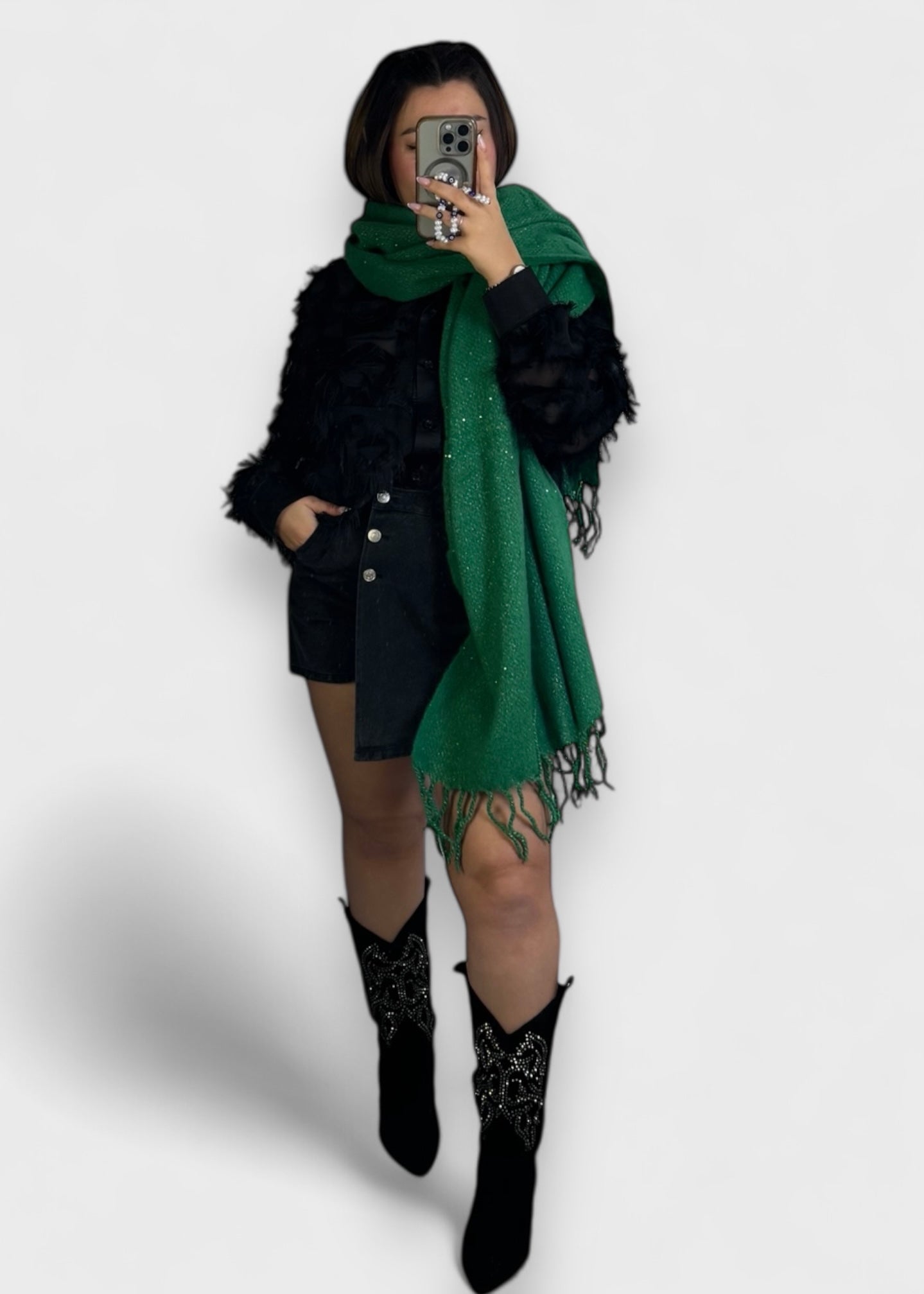 Écharpe à paillettes verte - L’accessoire chic et scintillant de l’hiver