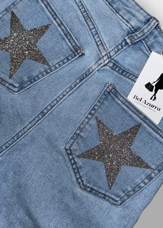 Jean Mom Détails Étoiles sur les poches arrières – Stella