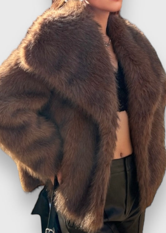 Manteau Serena en Fausse Fourrure Marron – Doux, Chaud et Élégant